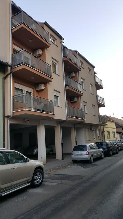 Apartment Flores Osijek Exteriér fotografie